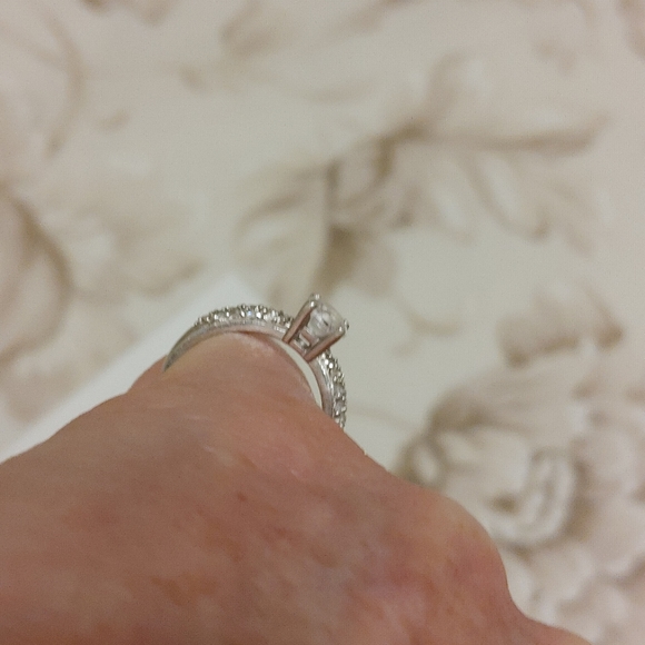 Cubic zirconium ring - Picture 3 of 4
